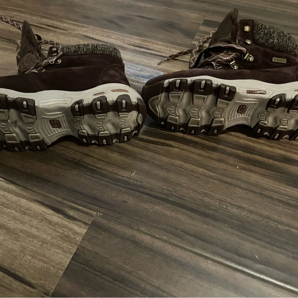 Skechers Brown Winter & Rain Boots - Picture 2 of 2